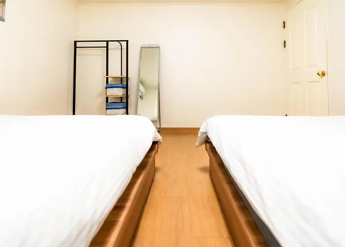 서울 홍대 야피게스트하우스 홍대입구역6번출구 큰집 2room 단독전체사용 * 서울특별시