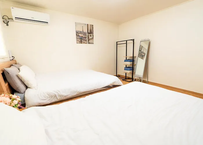 서울 홍대 야피게스트하우스 홍대입구역6번출구 큰집 2room 단독전체사용 빌라 *