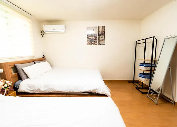 빌라 서울 홍대 야피게스트하우스 홍대입구역6번출구 큰집 2room 단독전체사용 서울특별시